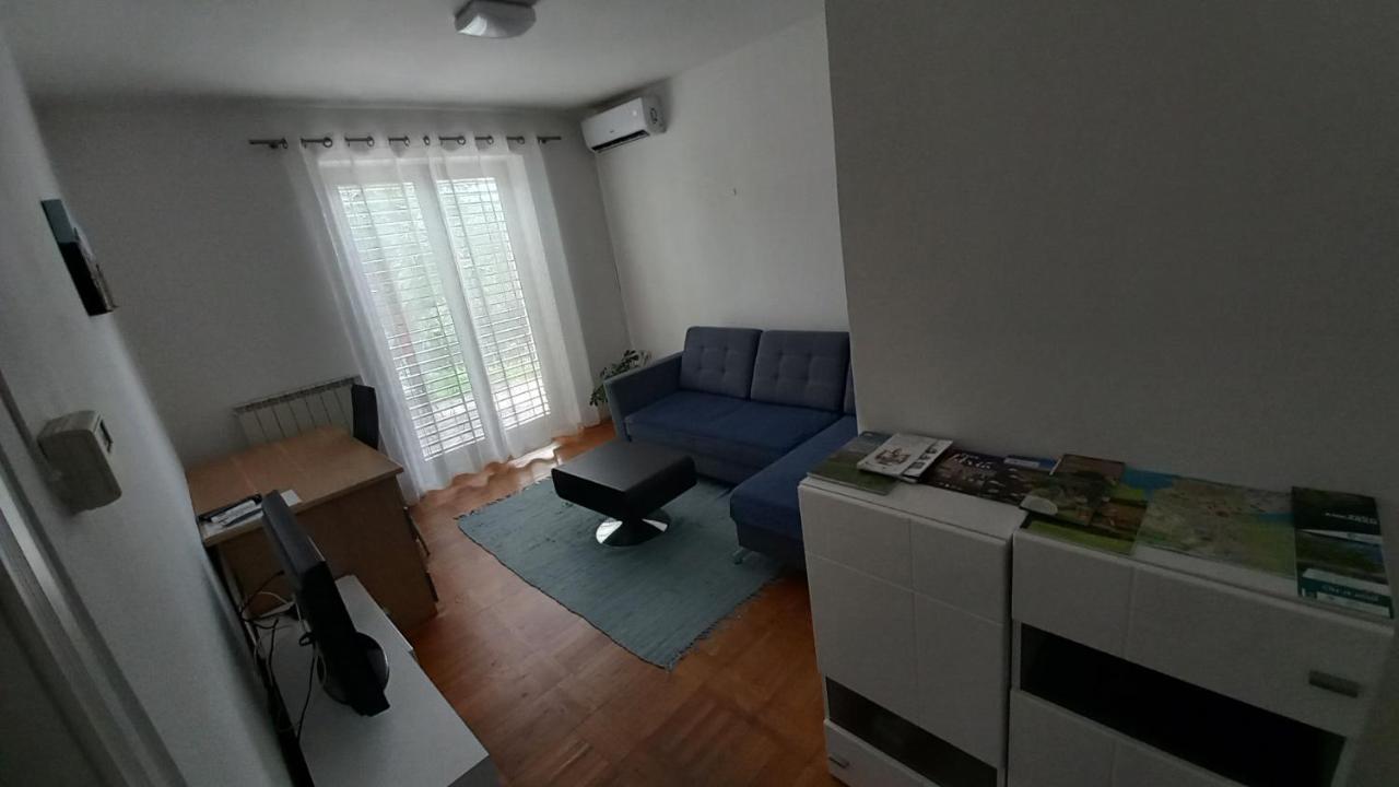 Apartma Nona Roza Згорнье-Шкофье Экстерьер фото